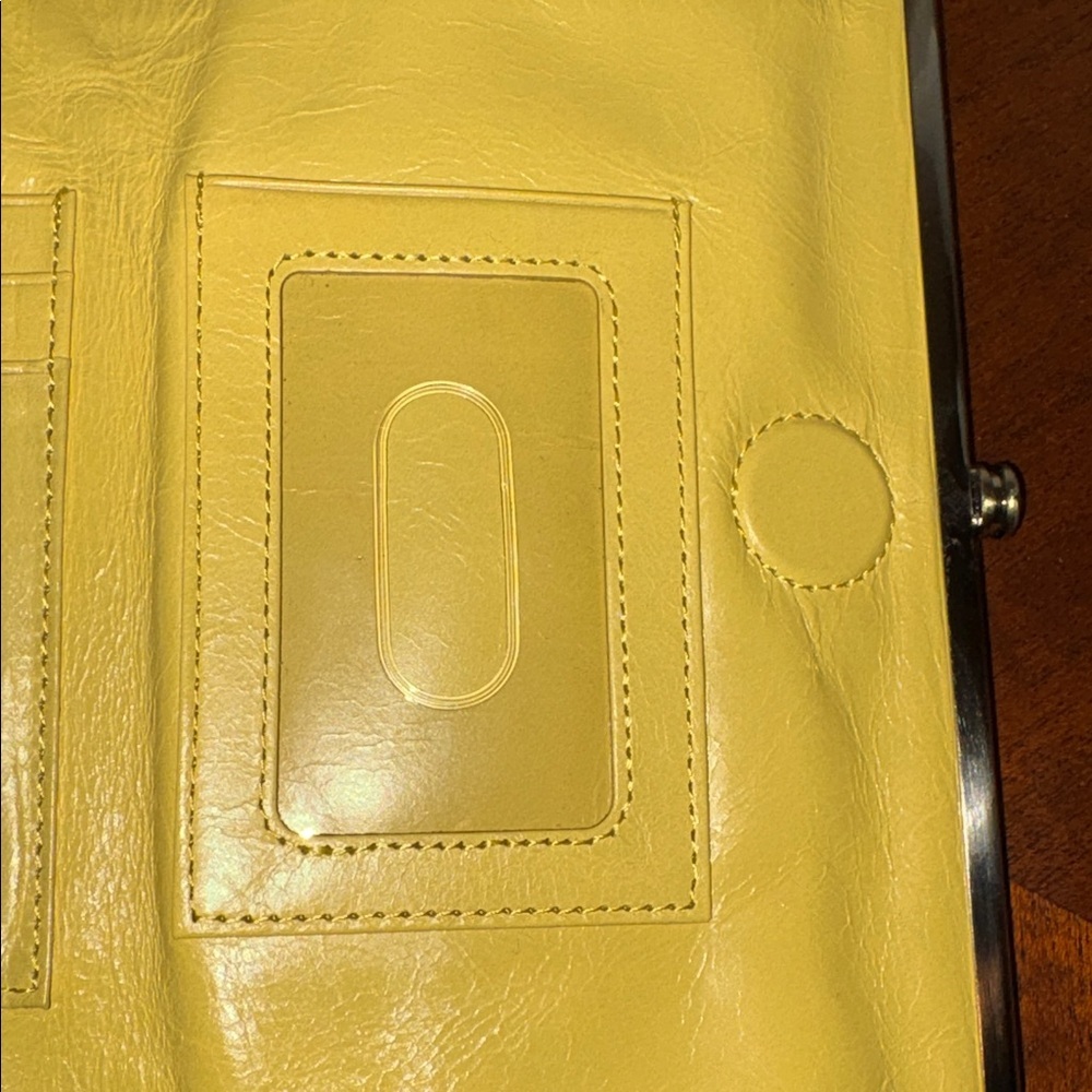 Hobo Clutch wallet double kiss lock openings for Cash cards ID +large pocket - Picture 10 of 15